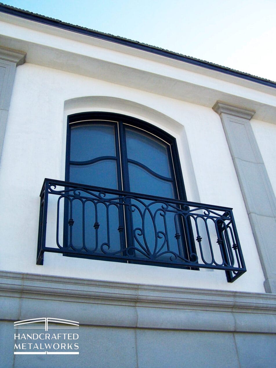Modern Metal Balcony Railings That Actually Change Your Outdoor Space